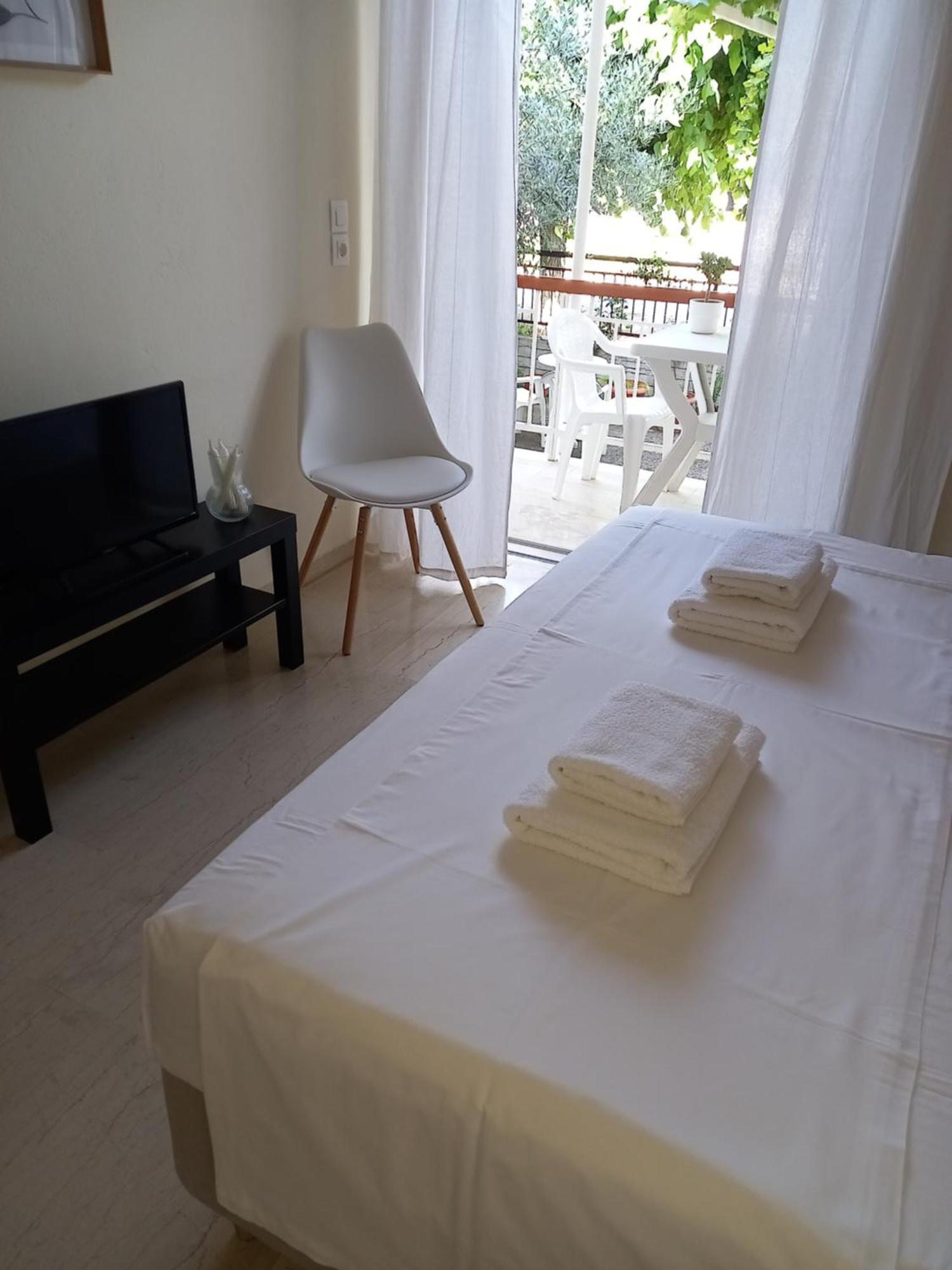 Ναrika Hotell Kamena Vourla Exteriör bild