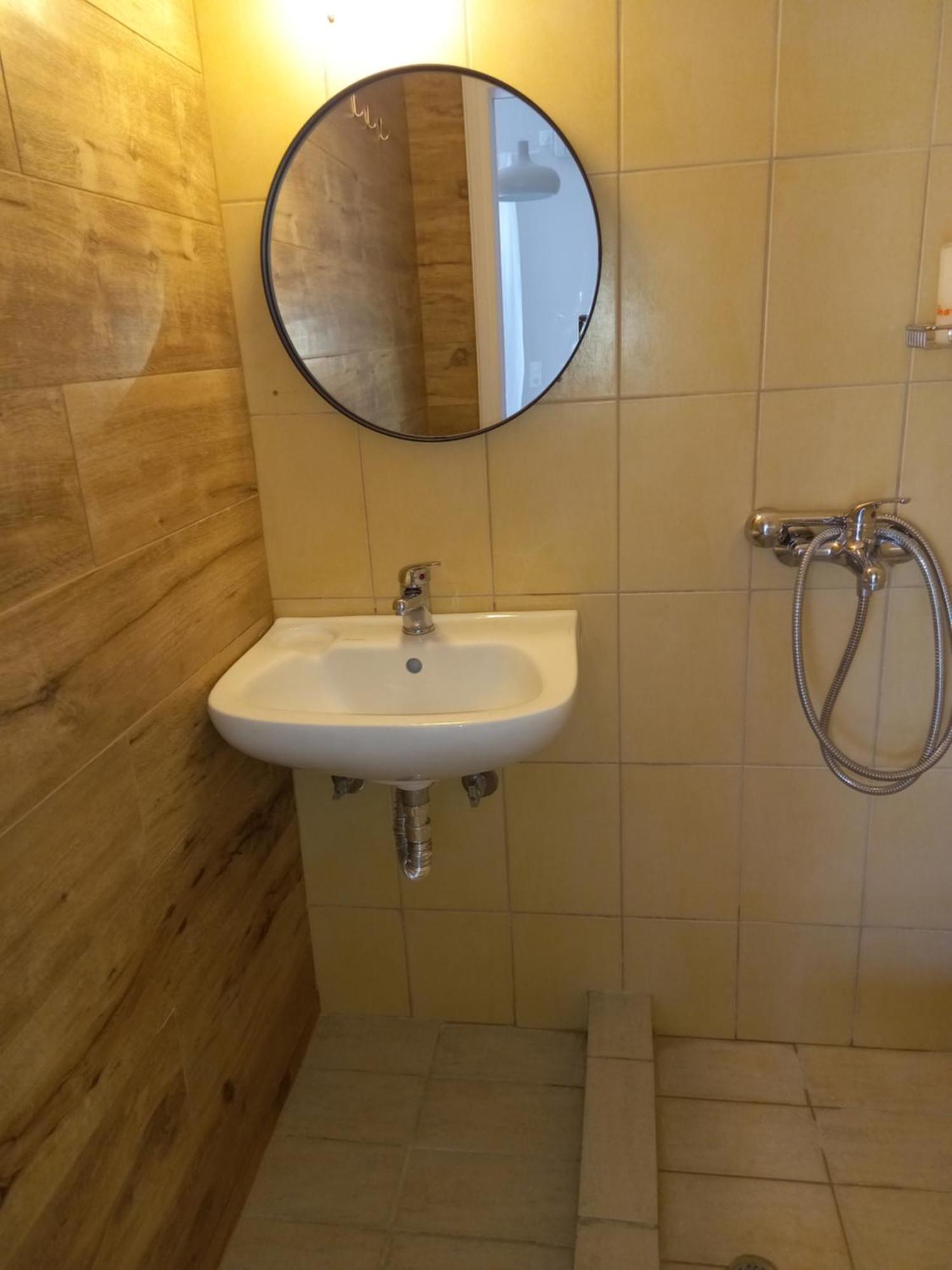 Ναrika Hotell Kamena Vourla Exteriör bild