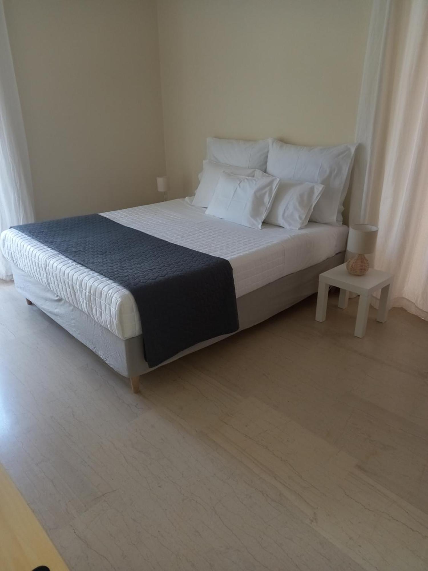 Ναrika Hotell Kamena Vourla Exteriör bild